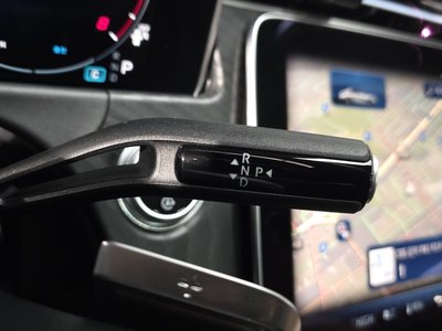 MERCEDES-BENZ E-CLASS - 9