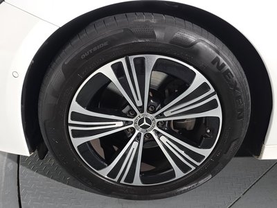 MERCEDES-BENZ E-CLASS - 6