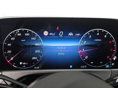 MERCEDES-BENZ E-CLASS - 8