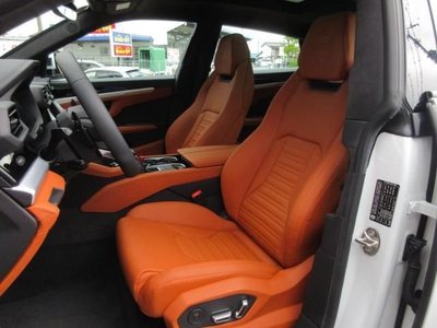 LAMBORGHINI URUS - 9