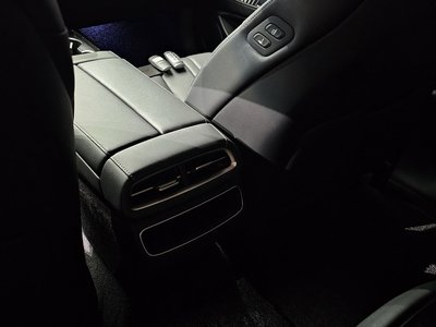 2022 Genesis ELECTRIFIED G80 (RG3) — миниатюра 34