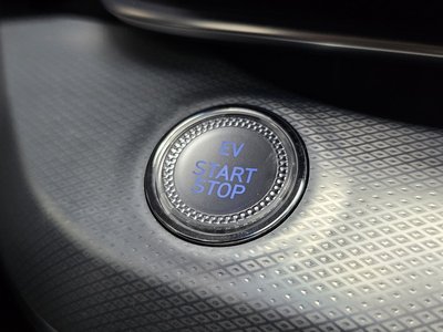2022 Genesis ELECTRIFIED G80 (RG3) — миниатюра 28