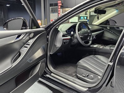 2022 Genesis ELECTRIFIED G80 (RG3) — миниатюра 13