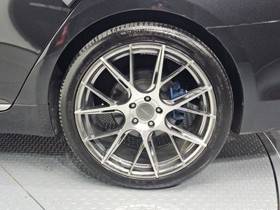 صورة 8 لـ 2017 GENESIS G80
