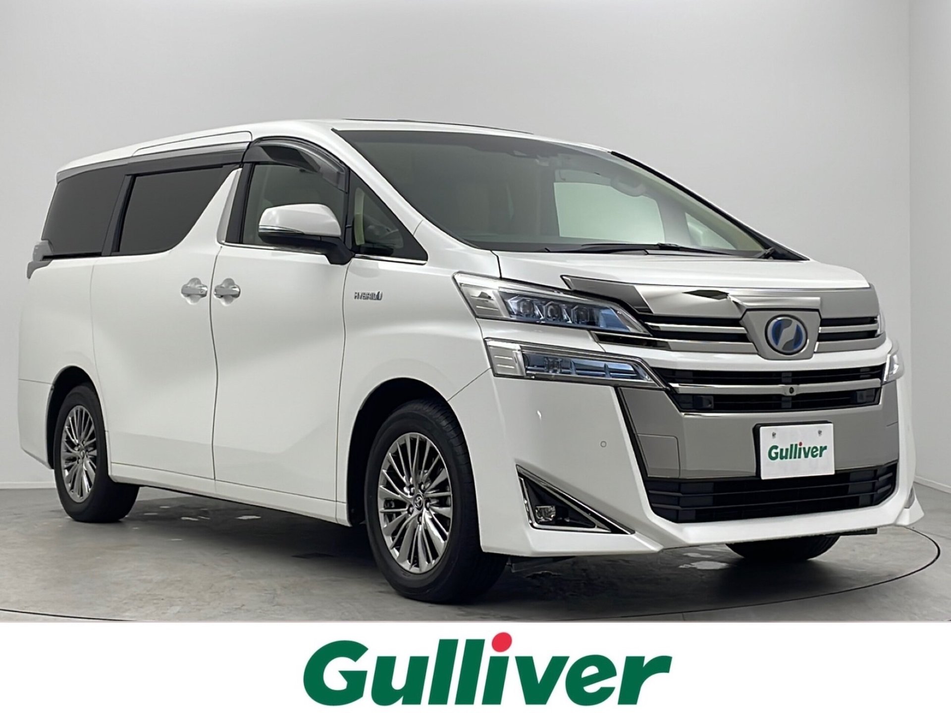 TOYOTA VELLFIRE - View 1