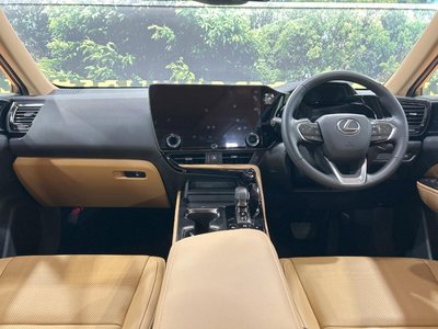 2025 Lexus NX photo 2