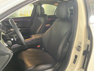 MERCEDES-BENZ E-CLASS - 8