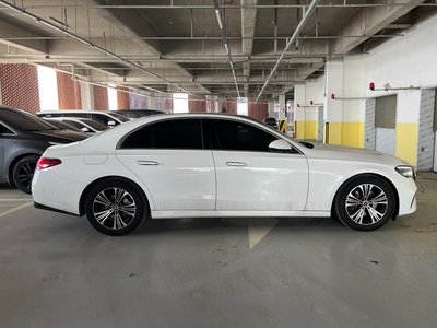 MERCEDES-BENZ E-CLASS - 2