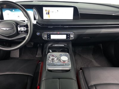 صورة 5 لـ 2022 Genesis G90 (RS4)