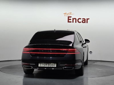صورة 3 لـ 2022 Genesis G90 (RS4)