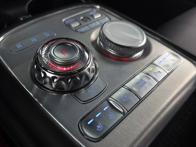 صورة 9 لـ 2022 Genesis G90 (RS4)