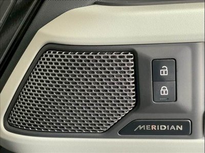 LAND ROVER DEFENDER - 9