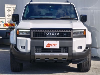 TOYOTA LAND CRUISER 250 - 7