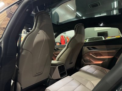 2025 Porsche TAYCAN 缩略图 19