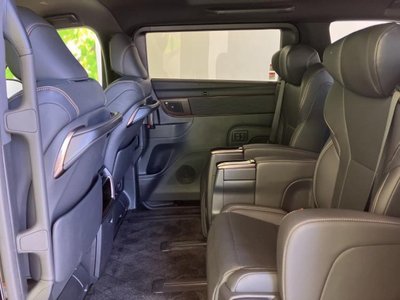 2025 Toyota ALPHARD — фото 8