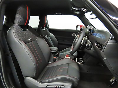 2025 MINI COOPER thumbnail 22