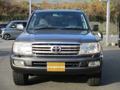 TOYOTA LAND CRUISER 100 - 3