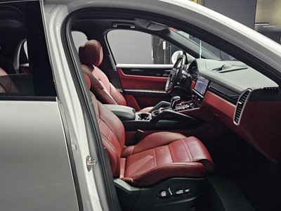 PORSCHE CAYENNE - 10