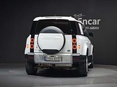 2022 LAND Rover DEFENDER — фото 4