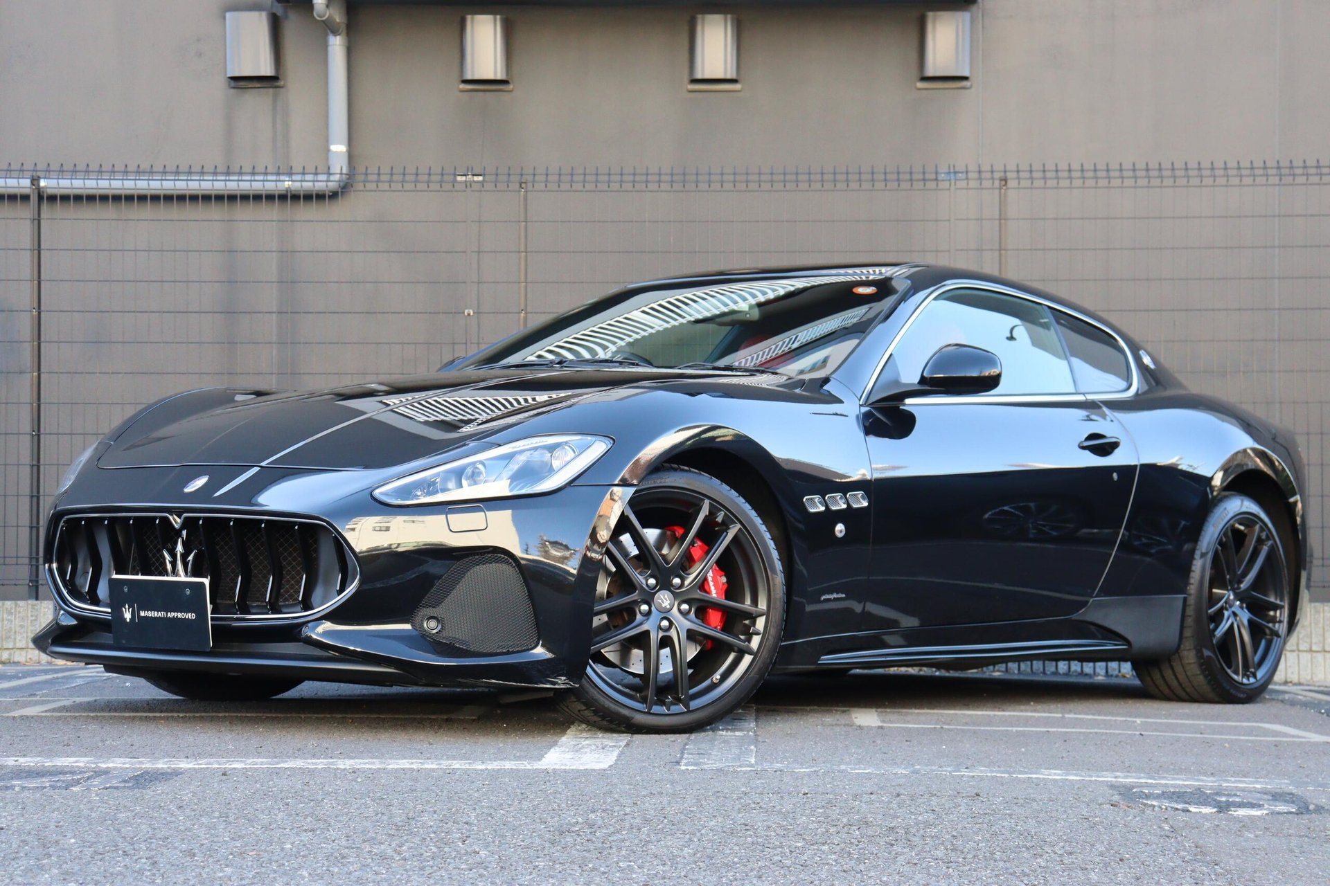 MASERATI GRANTURISMO - View 1