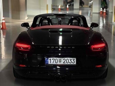 صورة 8 لـ 2019 Porsche 718