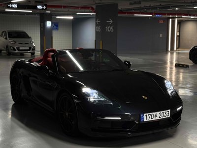 صورة 3 لـ 2019 Porsche 718