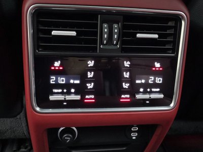 2022 Porsche CAYENNE — миниатюра 28