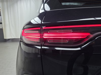 صورة 10 لـ 2022 Porsche CAYENNE