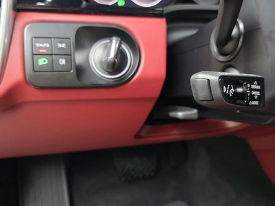2022 Porsche CAYENNE — миниатюра 19