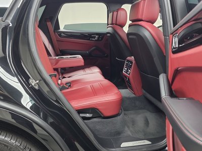 2022 Porsche CAYENNE — миниатюра 18
