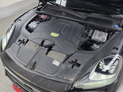 صورة 7 لـ 2022 Porsche CAYENNE