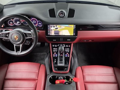 صورة 5 لـ 2022 Porsche CAYENNE