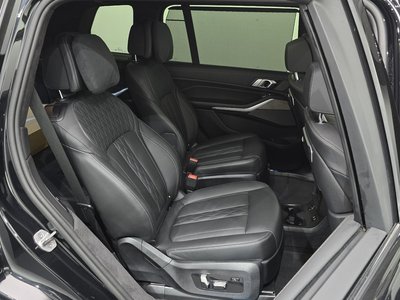 2024 BMW X7 缩略图 17