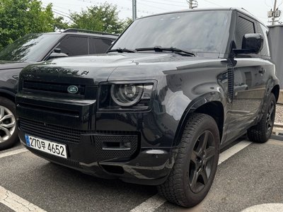 LAND ROVER DEFENDER