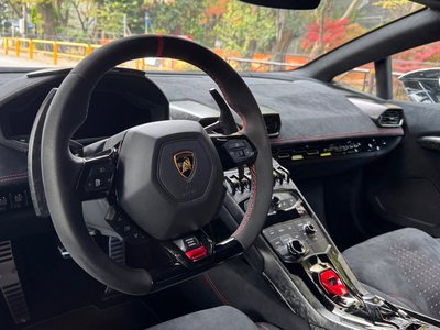 LAMBORGHINI HURACAN - 4