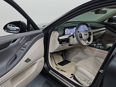 GENESIS G80 (RG3) - 10
