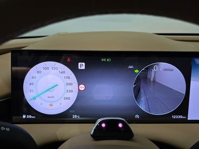 2024 Genesis G80 (RG3) thumbnail 11