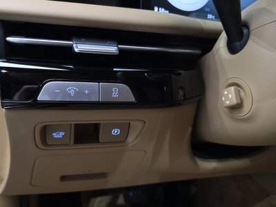 2024 Genesis G80 (RG3) thumbnail 23