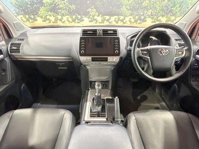 TOYOTA LAND CRUISER - 2