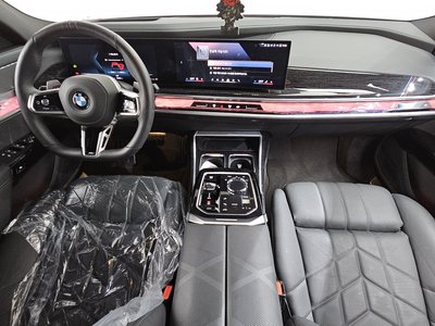 2025 BMW 7 SERIES — фото 5