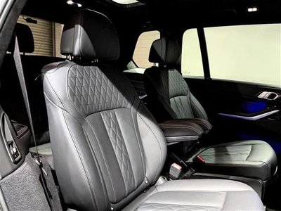صورة 7 لـ 2023 BMW BMW(X7)