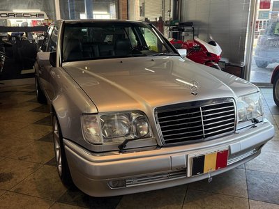 MERCEDES-BENZ E-CLASS - 2