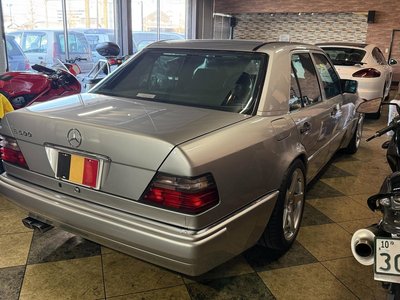 MERCEDES-BENZ E-CLASS - 6