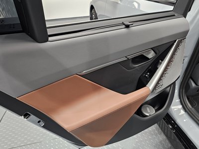 صورة مصغرة 15 لـ 2025 BMW 5 SERIES