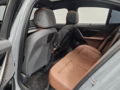 صورة مصغرة 18 لـ 2025 BMW 5 SERIES
