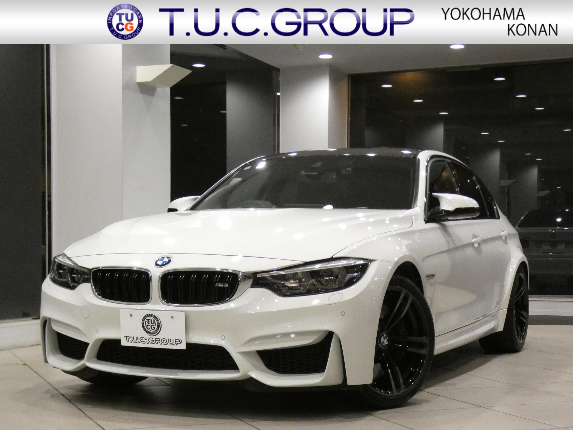 BMW M3 SEDAN - View 1