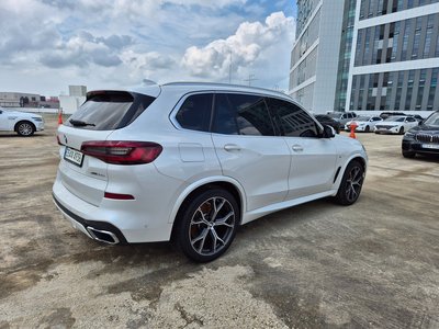 صورة 5 لـ 2021 BMW X5