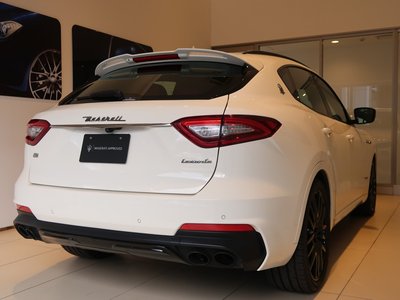 صورة 2 لـ 2020 Maserati LEVANTE