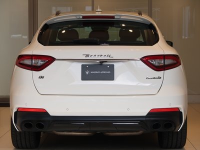 صورة 8 لـ 2020 Maserati LEVANTE