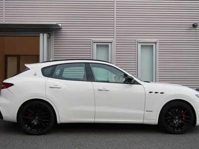 صورة 10 لـ 2020 Maserati LEVANTE